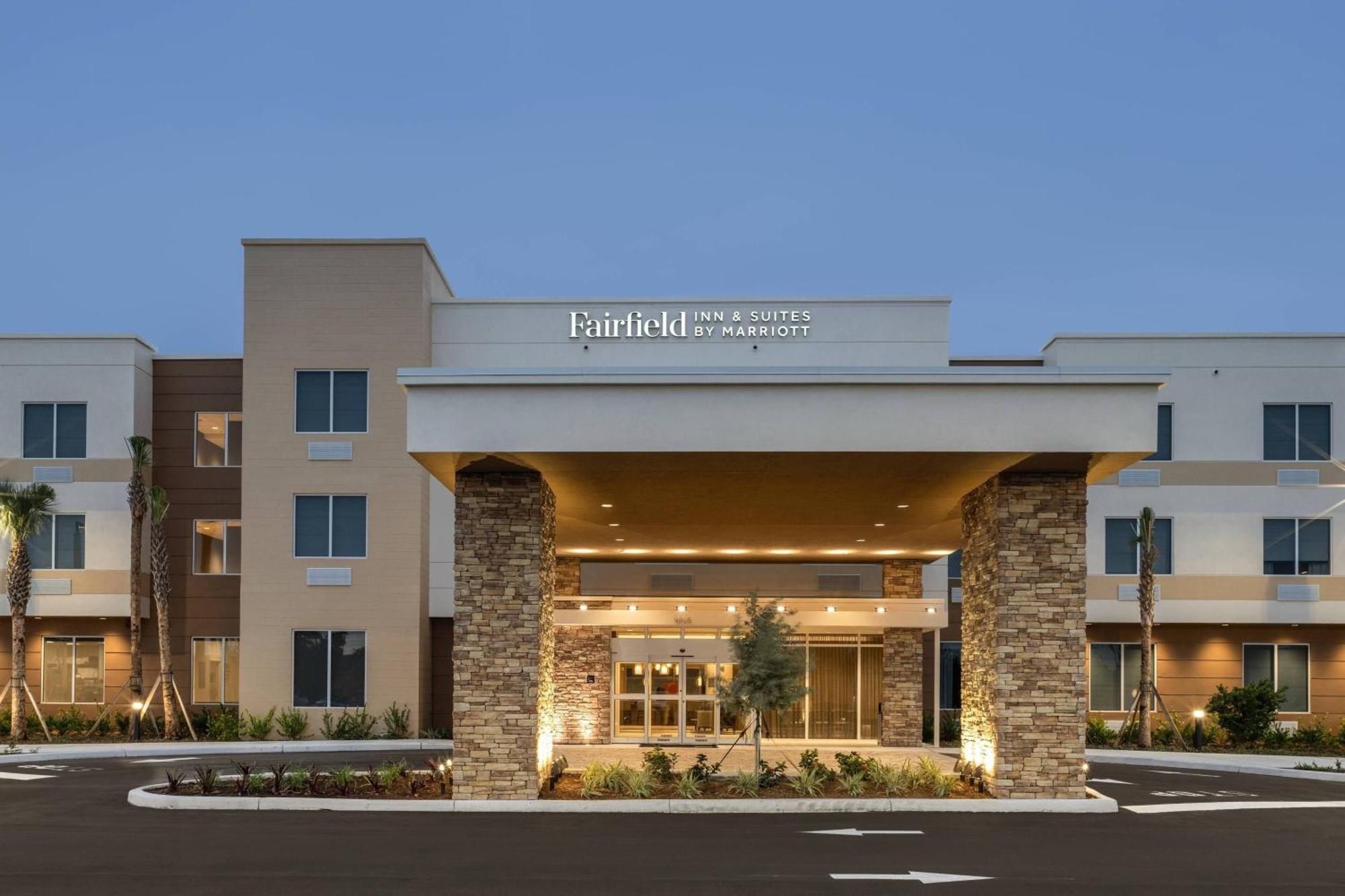 Fairfield Inn & Suites Vero Beach Bagian luar foto